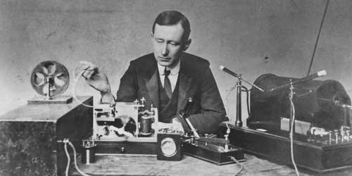 Tuning into the Past: The Mechanical Radio Transmitter with Young Inventors